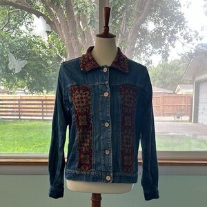 COLDWATER CREEK DENIM RETRO FLORAL VINTAGE BUTTON UP JACKET WITH FLORAL ACCENTS
